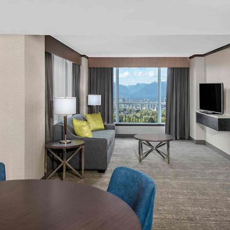 Hilton Vancouver Metrotown Burnaby Dış mekan fotoğraf