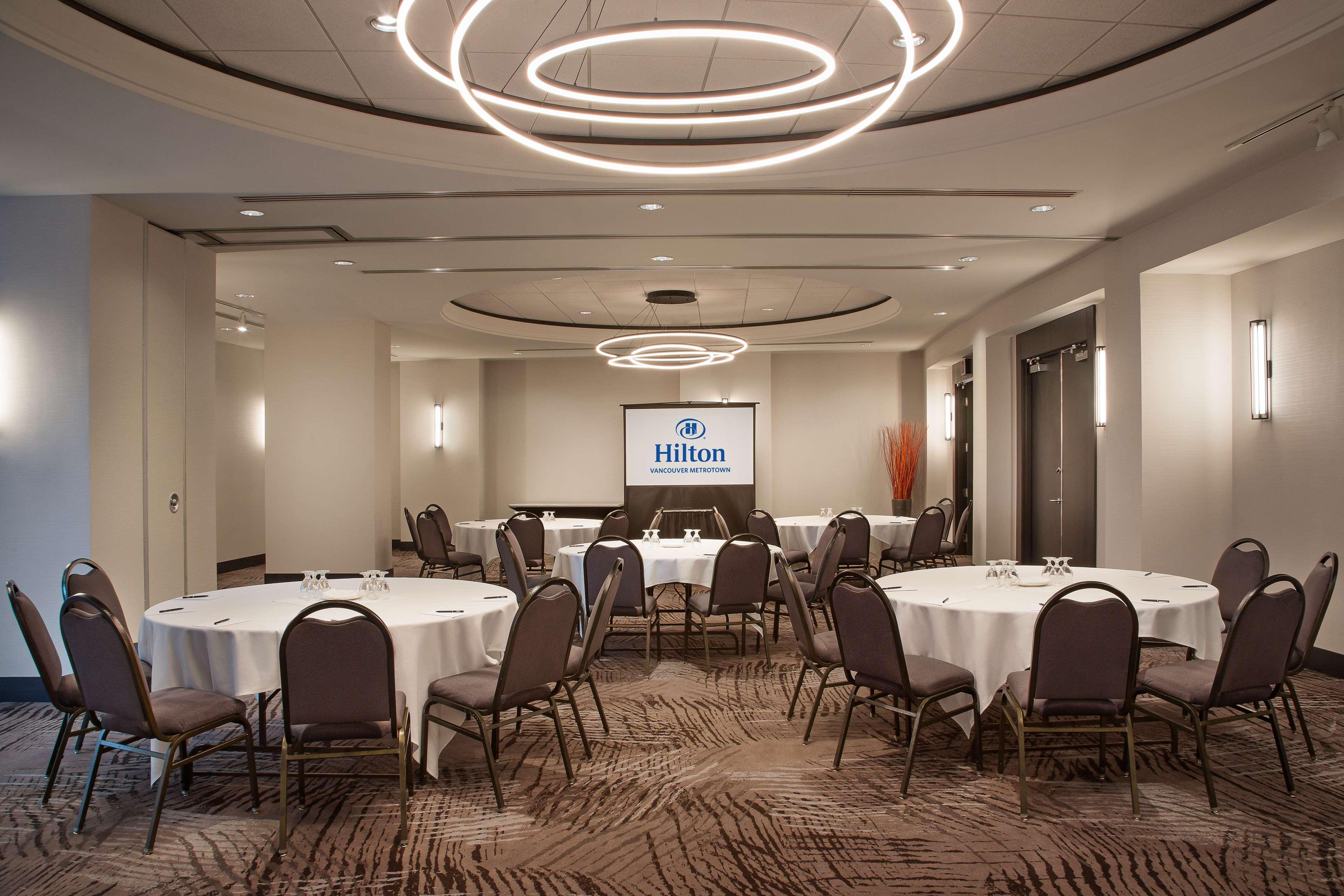 Hilton Vancouver Metrotown Burnaby Dış mekan fotoğraf