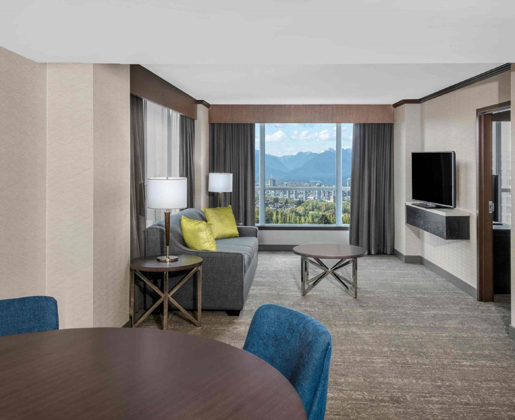 Hilton Vancouver Metrotown Burnaby Dış mekan fotoğraf