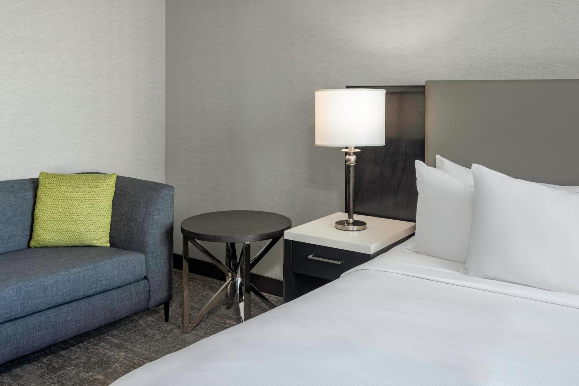 Hilton Vancouver Metrotown Burnaby Dış mekan fotoğraf