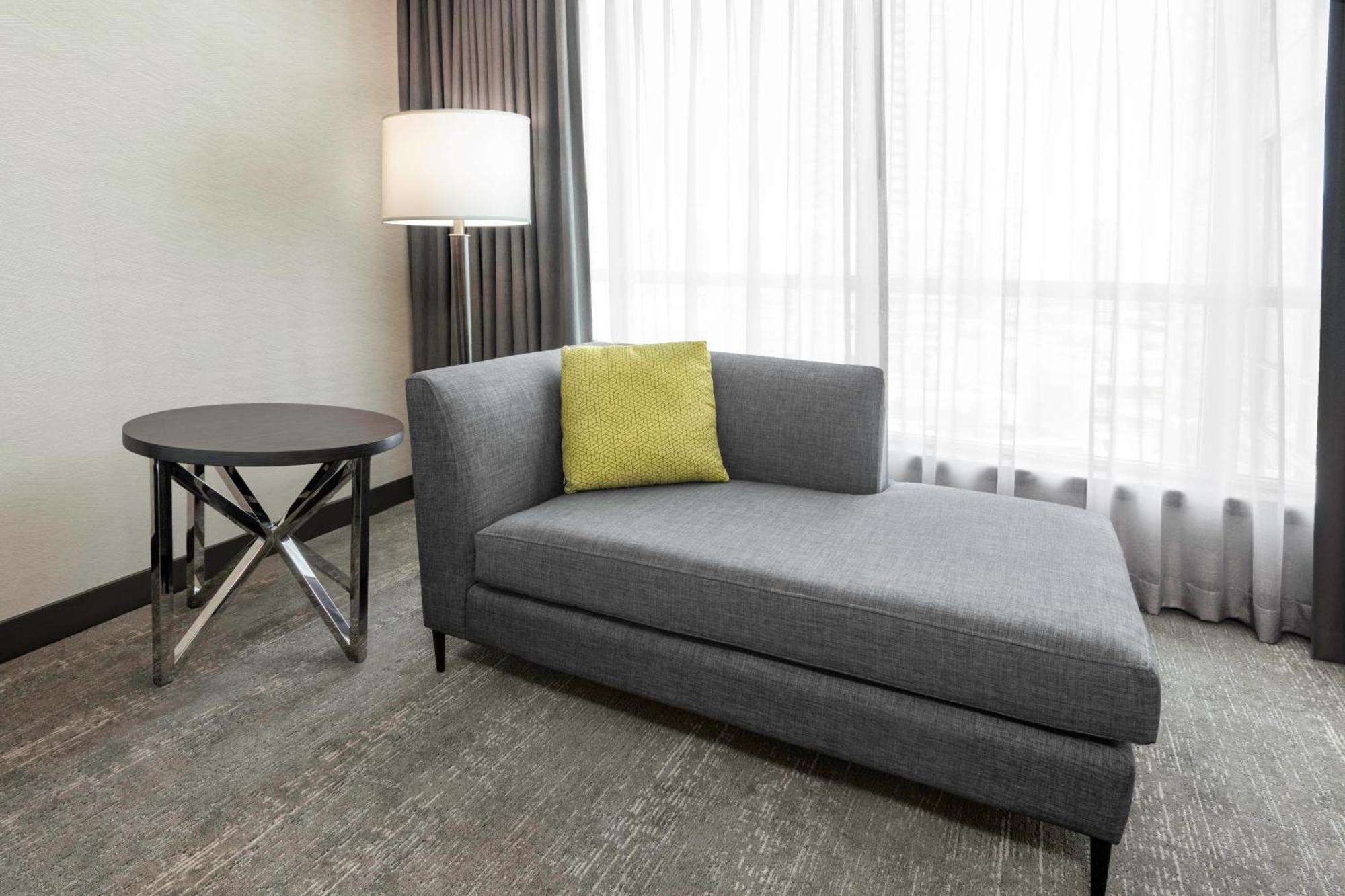 Hilton Vancouver Metrotown Burnaby Dış mekan fotoğraf