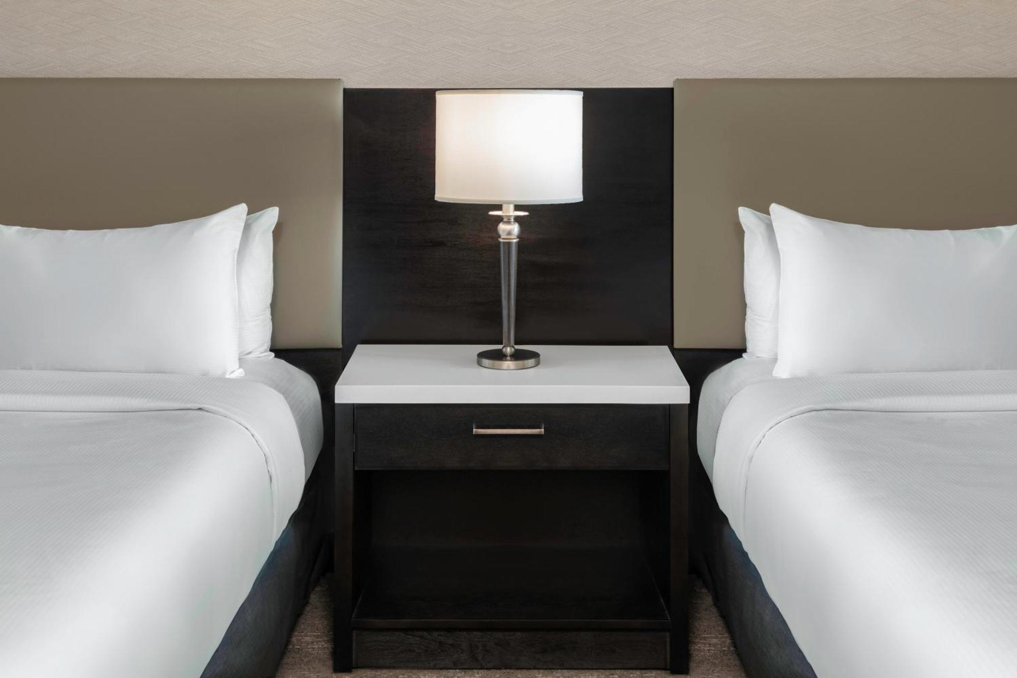 Hilton Vancouver Metrotown Burnaby Dış mekan fotoğraf