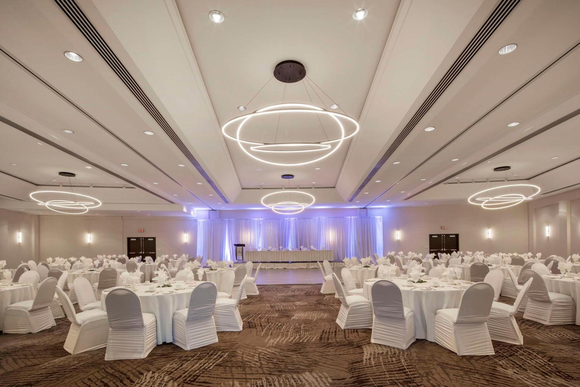 Hilton Vancouver Metrotown Burnaby Dış mekan fotoğraf