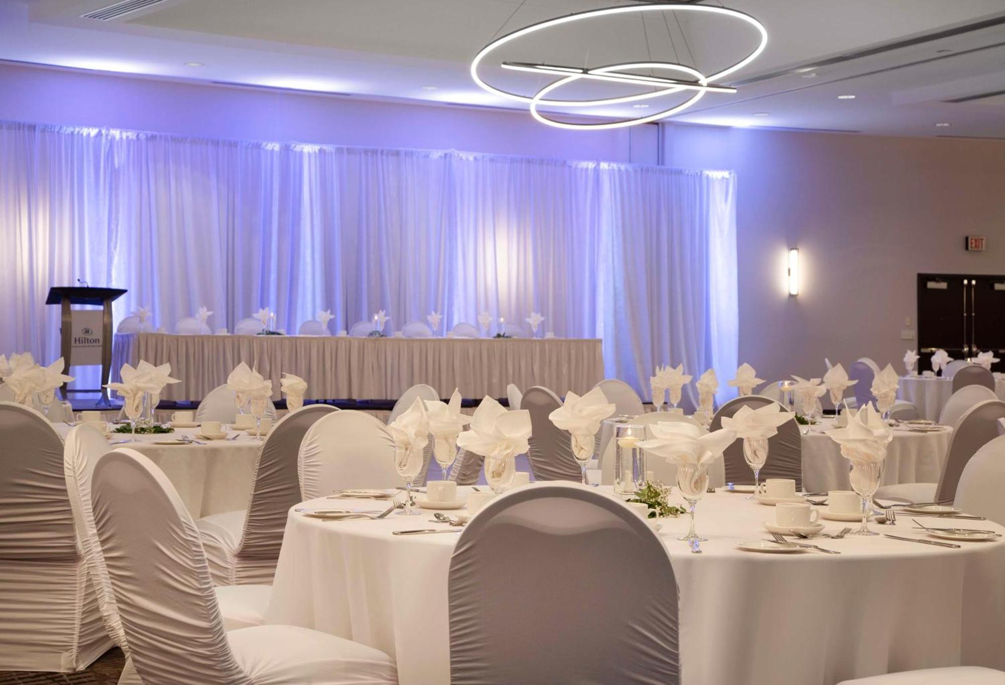 Hilton Vancouver Metrotown Burnaby Dış mekan fotoğraf