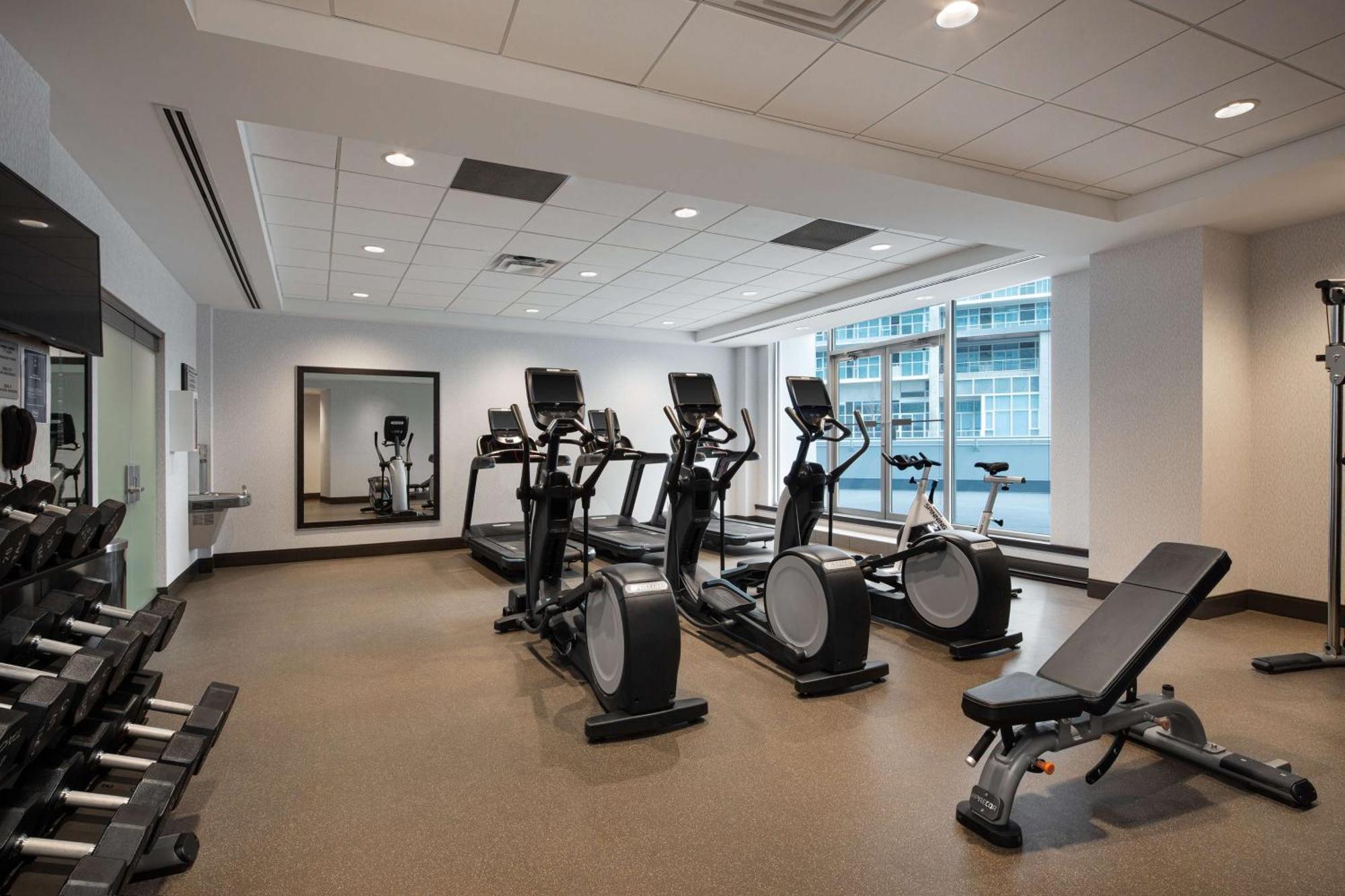 Hilton Vancouver Metrotown Burnaby Dış mekan fotoğraf