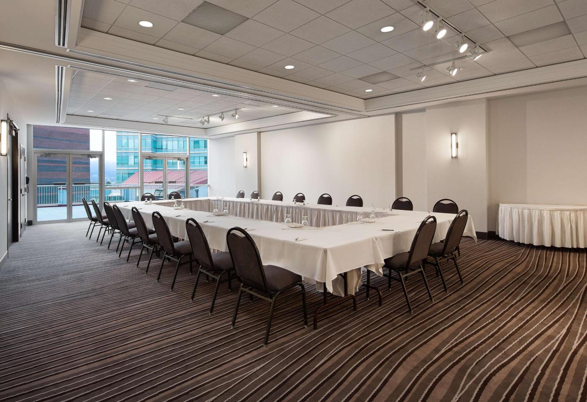 Hilton Vancouver Metrotown Burnaby Dış mekan fotoğraf